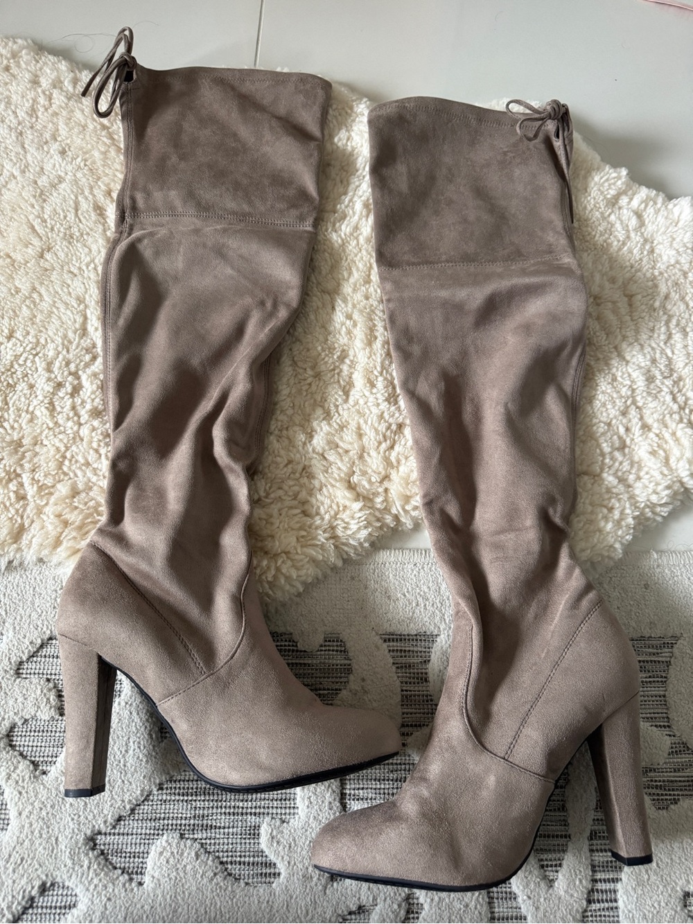 New Steve Madden “Gorgeous” Style Knee High Boots Taupe Size 10